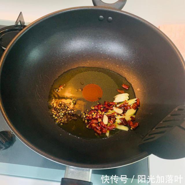花菜|金针菜炒花菜,简单快手菜