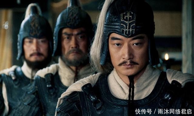 关羽|蜀汉刘备与曹魏孙权发生夷陵之战的时候，曹魏为何不乘机攻击他们