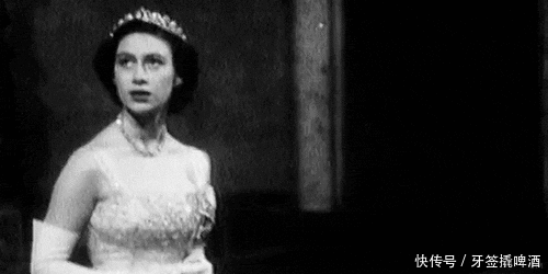 戴着|英女王妹妹的华美皇冠,各个价值连城,有一顶绿松石皇冠不知去向