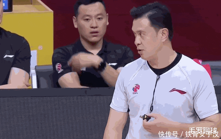 易建联|5犯怒踹广告牌,郭艾伦何时能长大?姚明易建联伟大素质他学不会