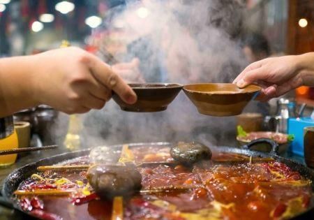 小时|6名壮汉去吃火锅,吃了4个小时,才花了93元,老板娘欲哭无泪