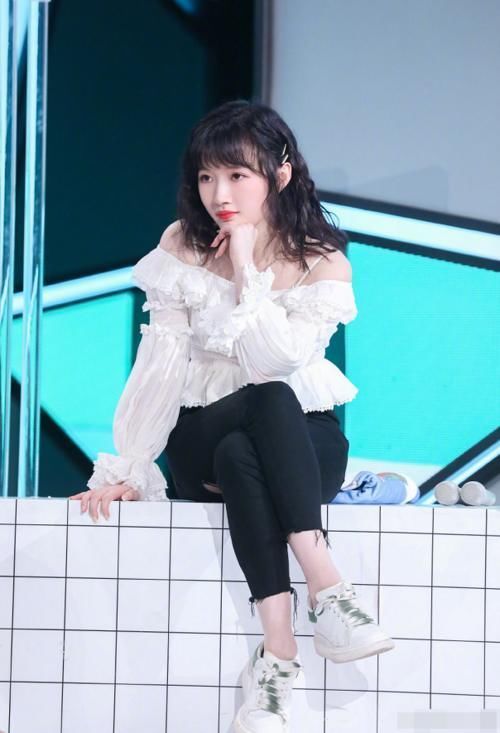 李浩菲|李浩菲回归《快本》引不满,无奈在微博上委屈发声,谁注意到导演的回复