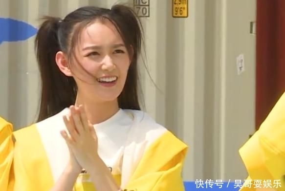  化妆|有一种“整容”叫蒋依依落水，看到她抬起头那一刻，别再化妆了！