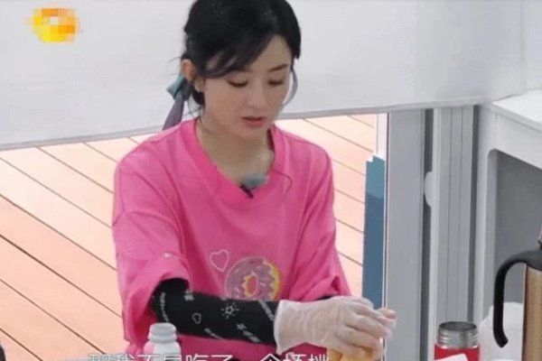 节目组|赵丽颖吃坏桃后腹泻,谁注意字幕4字提醒才知真人秀有多真实