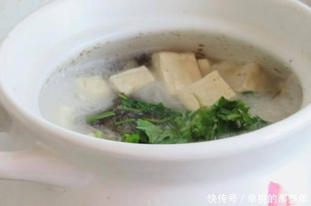 上火|秋季我家最受欢迎的汤,暖胃益智补钙,味道鲜美不上火,常喝