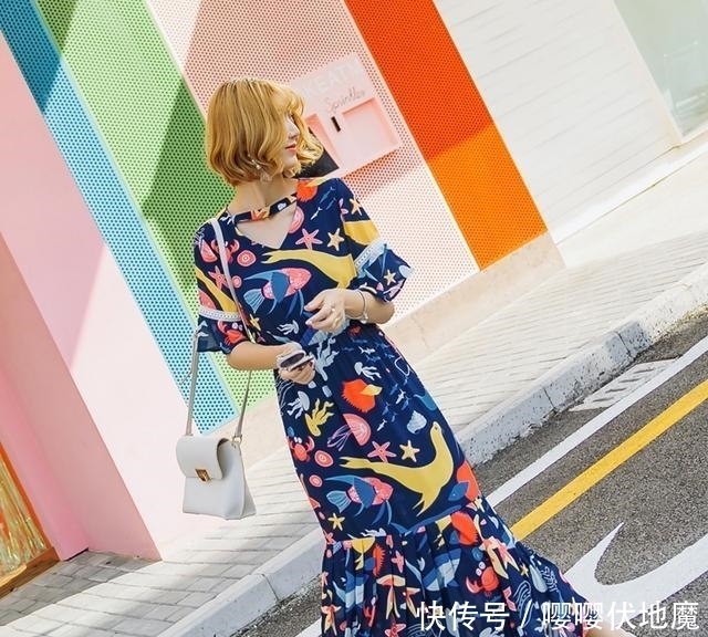  尽显|清新又不失设计感的连衣裙，既美观大方，无束缚，又尽显女性之美