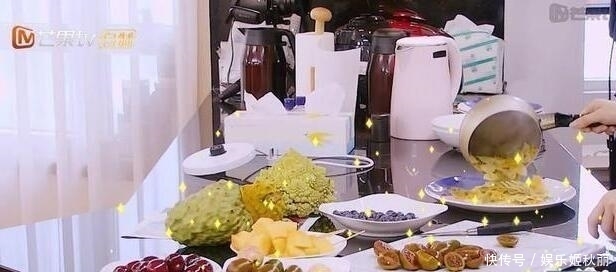 营养价值|霍思燕家的水果, 150元一斤的白草莓, 却被一棵菜抢镜!