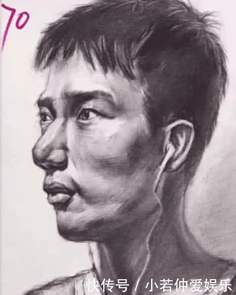  高分|美术生高分卷VS低分卷，差距到底在哪？网友：像玩大家来找茬！