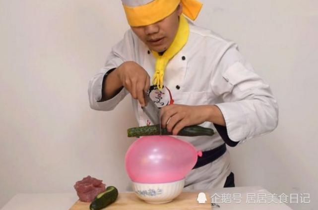 厨师|米其林厨师面包切88片,当中国厨师拿出黄瓜后,老外失敬了