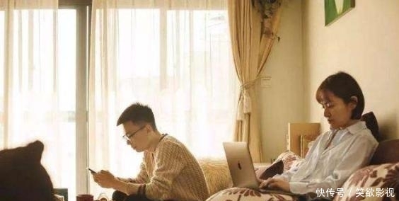 结束|最火脱口秀演员程璐思文,从夫妻做回兄弟,网友:爷的青春结束了