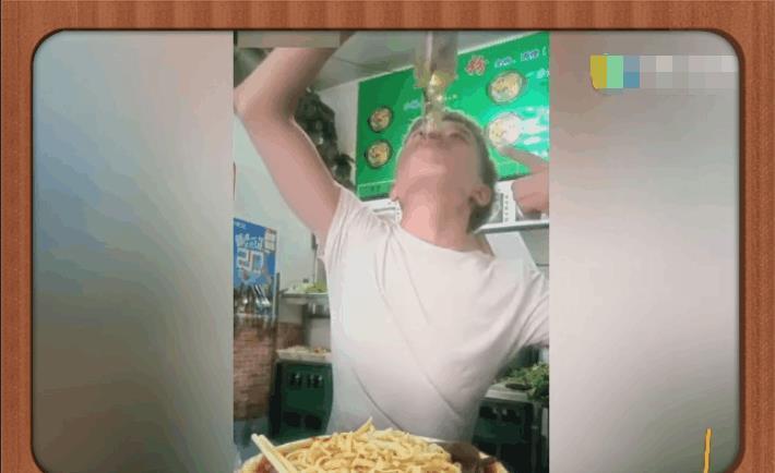 崩溃|男子将50条活泥鳅倒入啤酒喝下肚, 1天后医生的检查结果令他崩溃