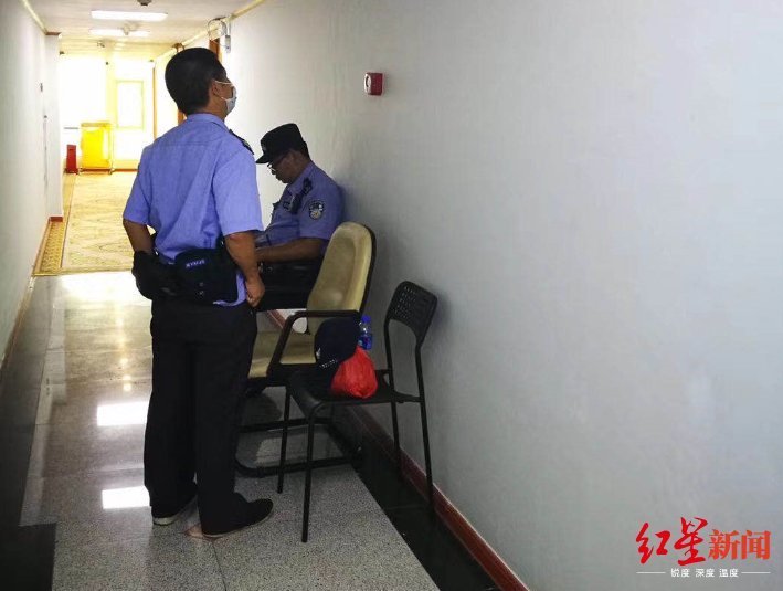  买下|90余万买下法拍房难入住又遭二房东24小时占房