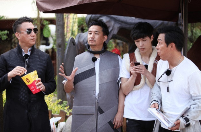 黄磊|《极挑6》嘉宾签约,新规则适合贾乃亮王迅,难怪黄磊黄渤不来了