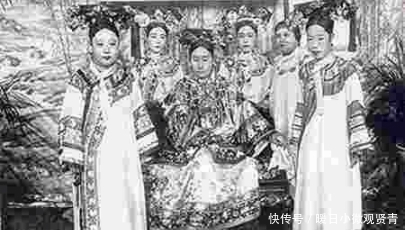 尴尬|慈禧三点起床, 五个小时以后上朝, 中间都干什么了? 实情让人尴尬